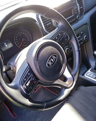 Kia Sportage cena 77500 przebieg: 66500, rok produkcji 2016 z Kowal małe 106
